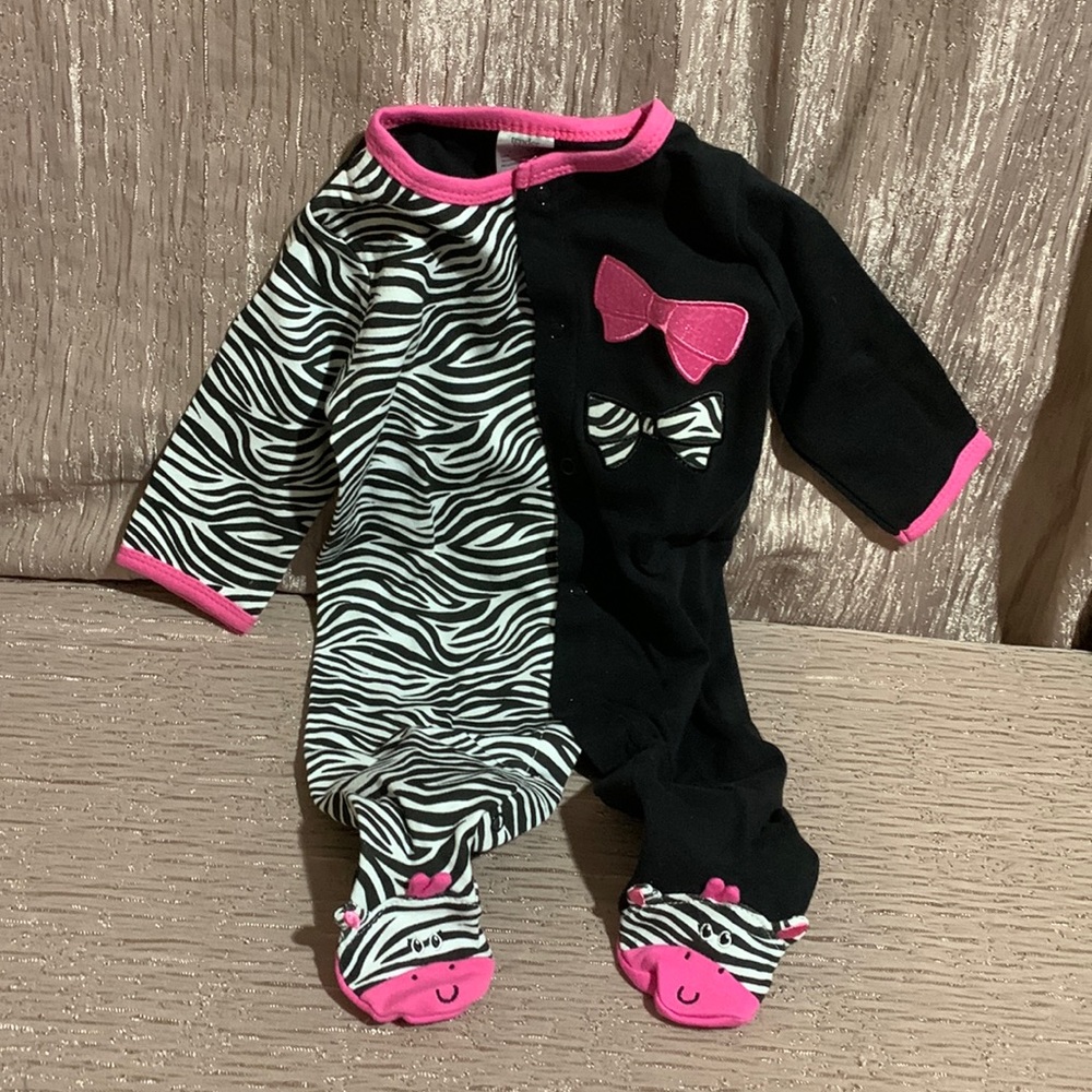 Tender Kisses Baby Girl Onsie Zebra Print 0-6 Months Black White Pink One Piece